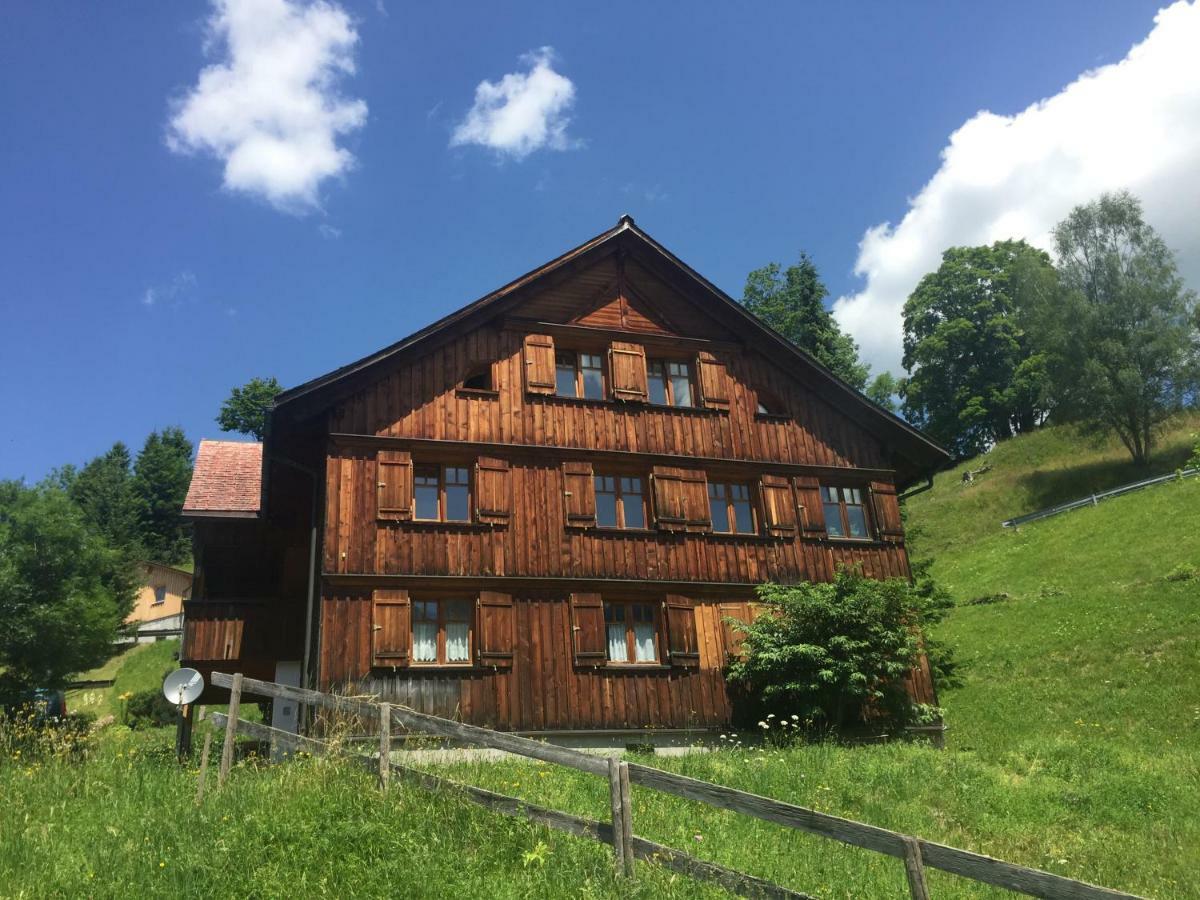Sunnaschi Appartements - Wohnungen Oder Gesamt Als "Huette" ลาแทร์นส์ ภายนอก รูปภาพ